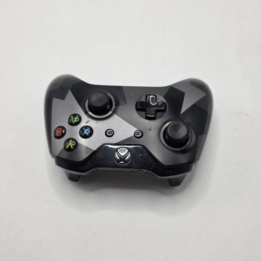 Microsoft Xbox One Controller Midnight Forces Camo Wireless Gamepad Model 1697